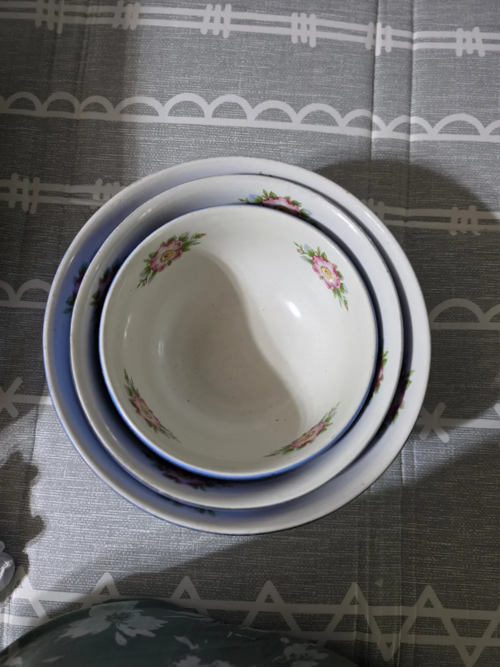Vintage Hall Set of 3 Floral Blue Rim Ceramic Bowls